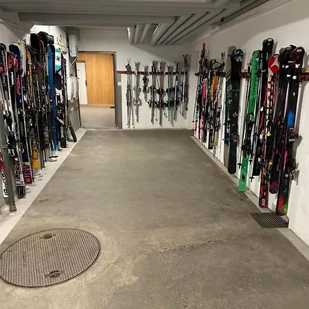 Urlaubstage In By Interhome * ダヴォス・プラッツ